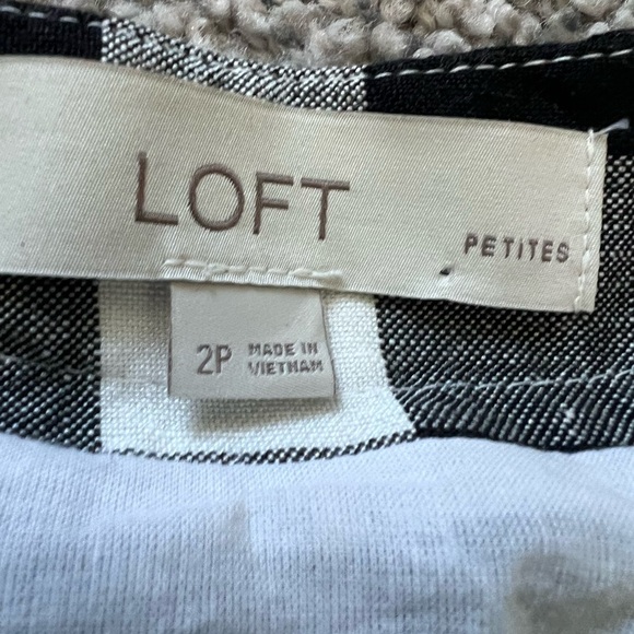 Ann Taylor LOFT Dress Size 2P Linen Blend Short Sleeve Lined Gingham V-Neck - Picture 4 of 11